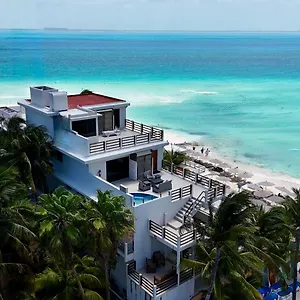 **** Hotel Cuxos Beachfront Messico